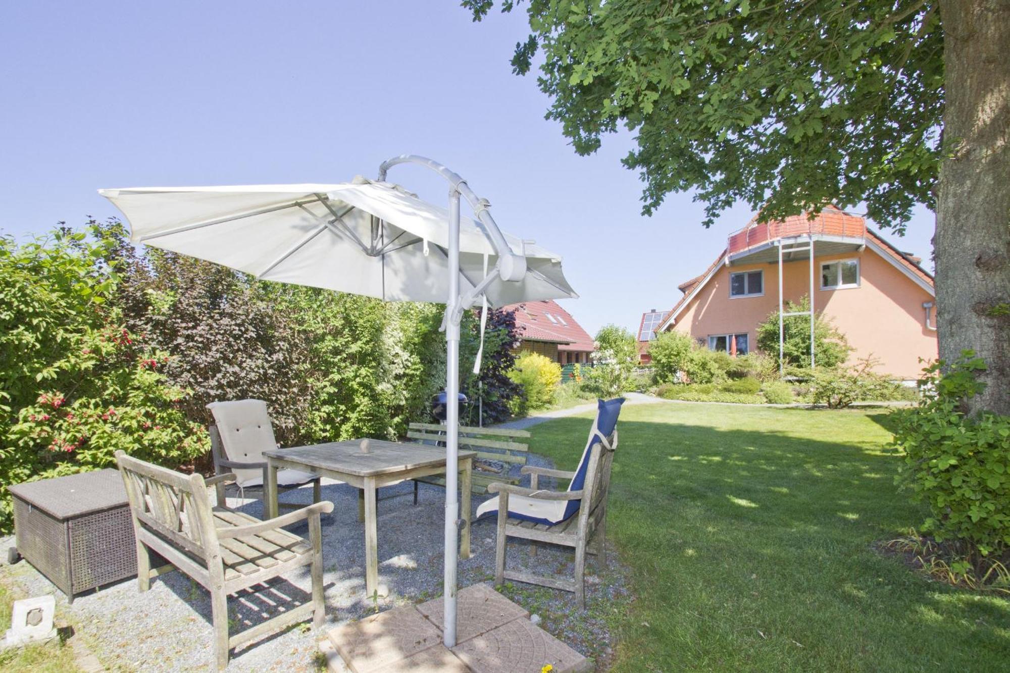 Fewo Am Wald Fewo 03 - Balkon, Gartennutzung, Sauna Glowe Exterior photo